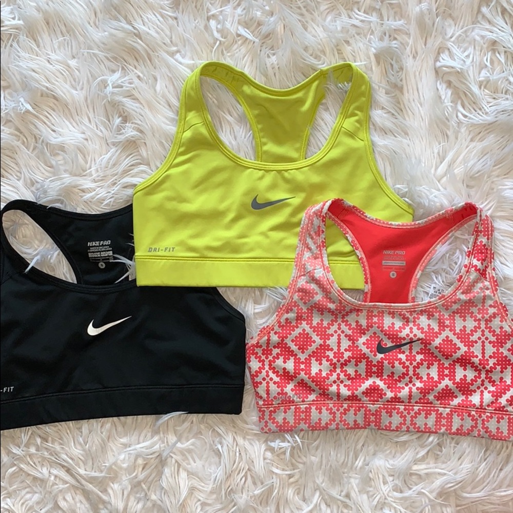 Women’s Nike Sports Bra Bundle